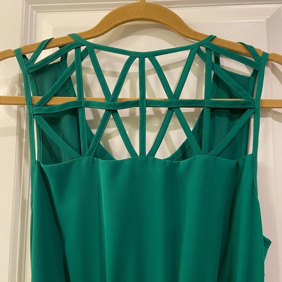 Skies Are Blue - Green Kacie Sleeveless Dress - Picture 13 of 14